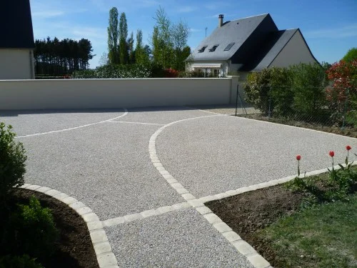 Terrasse en pavés pierre naturelle Bron